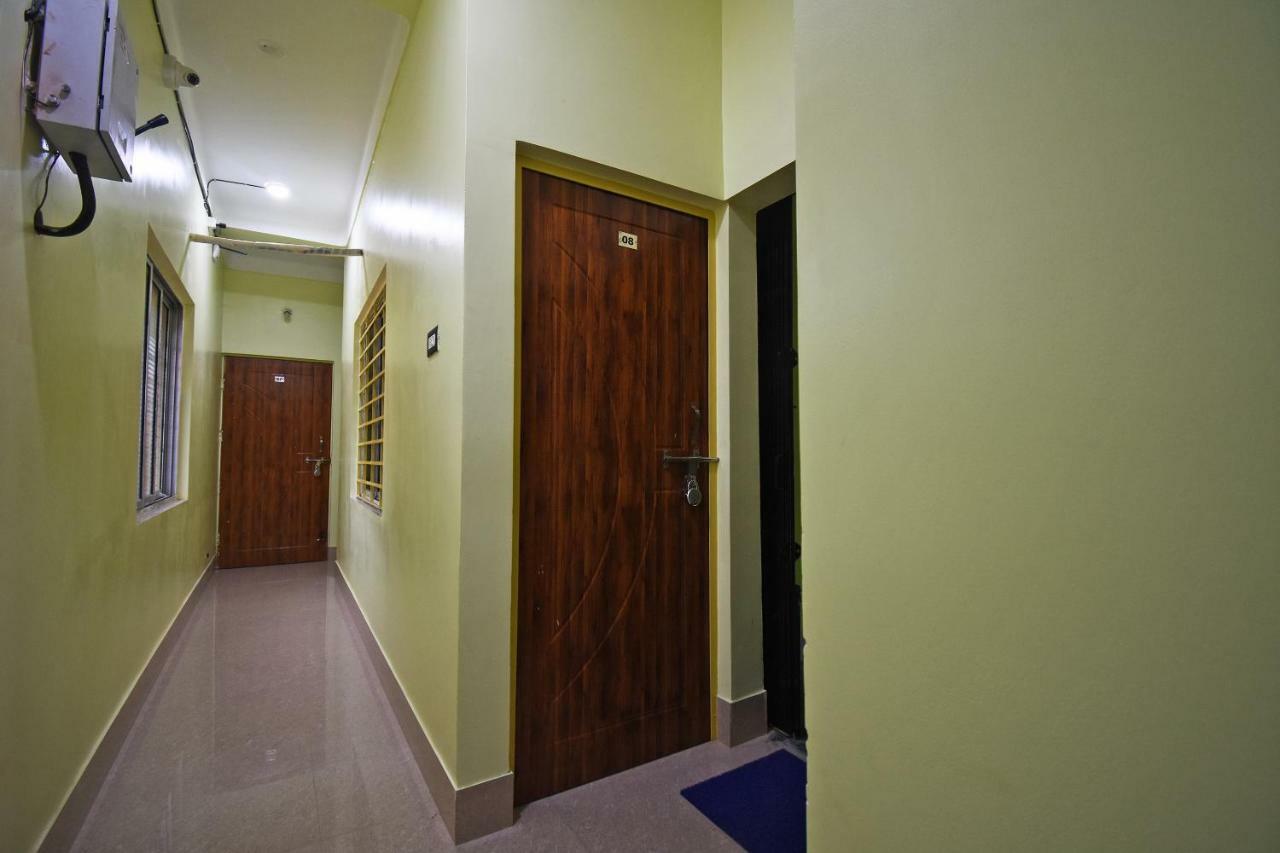 Oyo 43461 Atithya Guest House Sri Niketan Bagian luar foto
