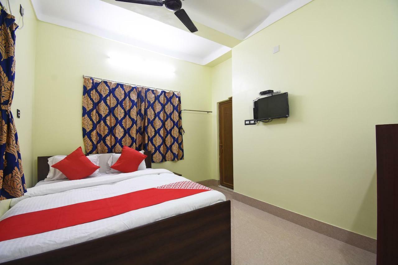 Oyo 43461 Atithya Guest House Sri Niketan Bagian luar foto