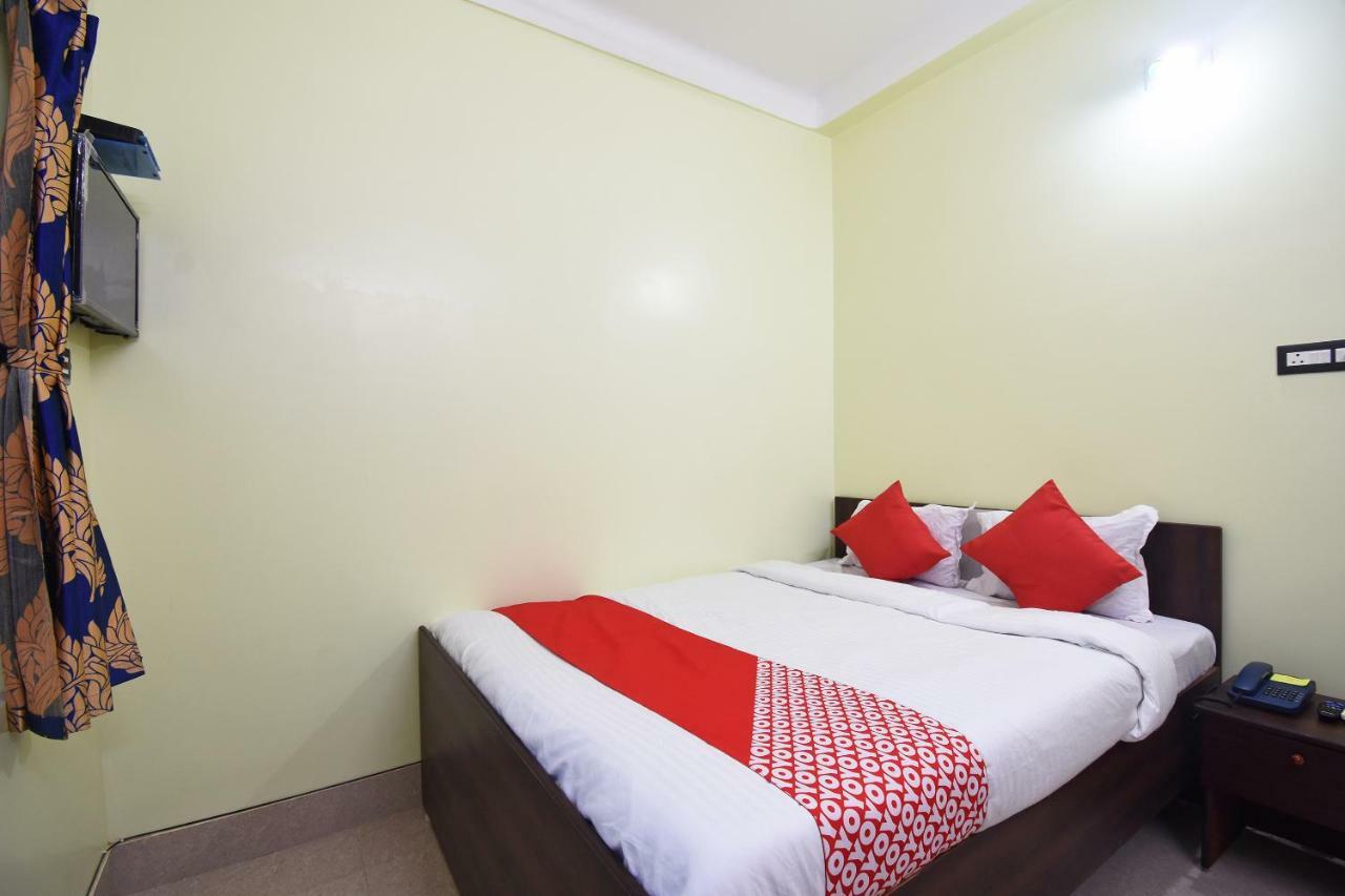 Oyo 43461 Atithya Guest House Sri Niketan Bagian luar foto